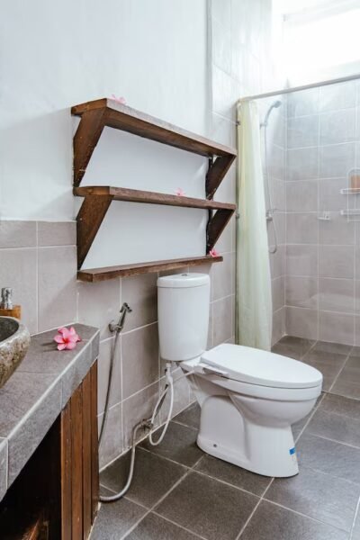 Tree-House Bathroom 1 Tree-House Bathroom 1